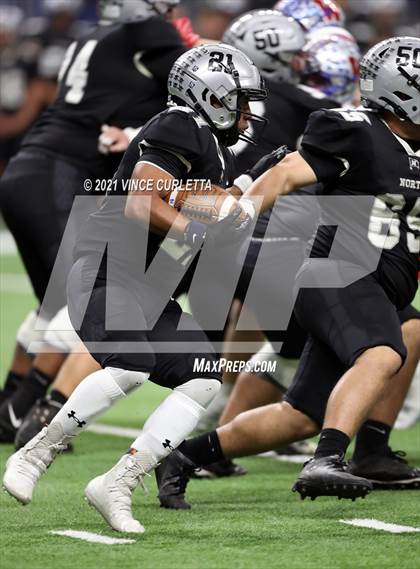 Thumbnail 3 in Westlake vs. Pharr-San Juan-Alamo North (UIL 6A D2 Regional Playoff) photogallery.
