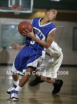 Thumbnail 2 in Serra vs. Jordan (Torrey Pines Holiday Prep Classic) photogallery.