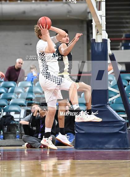 Thumbnail 1 in ThunderRidge vs. Rock Canyon (CHSAA 5A Great 8) photogallery.