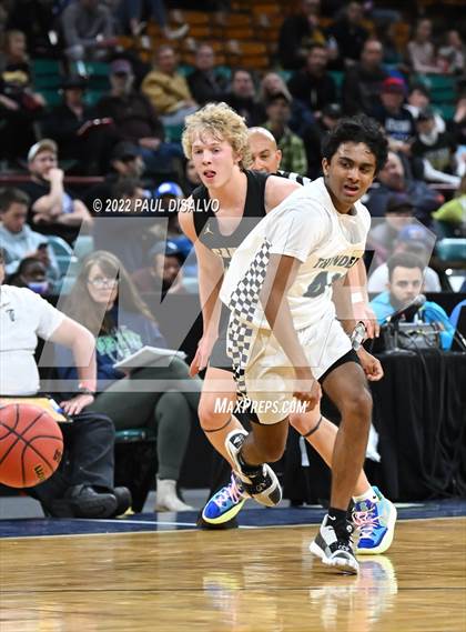 Thumbnail 2 in ThunderRidge vs. Rock Canyon (CHSAA 5A Great 8) photogallery.