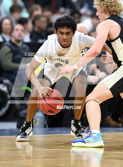 Thumbnail 2 in ThunderRidge vs. Rock Canyon (CHSAA 5A Great 8) photogallery.