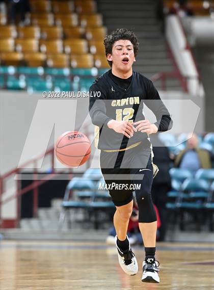Thumbnail 3 in ThunderRidge vs. Rock Canyon (CHSAA 5A Great 8) photogallery.