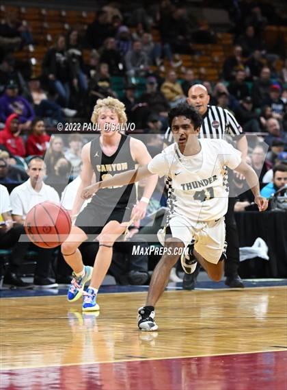 Thumbnail 3 in ThunderRidge vs. Rock Canyon (CHSAA 5A Great 8) photogallery.