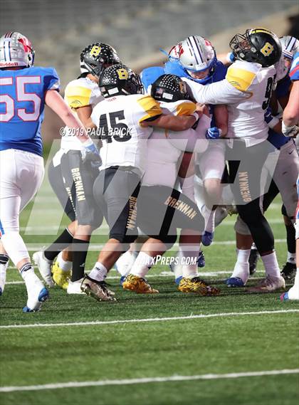 Thumbnail 1 in Westlake v SA Brennan (UIL 6A Area Playoff) photogallery.