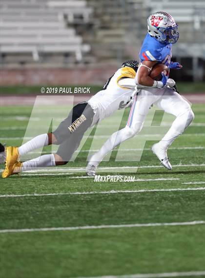 Thumbnail 1 in Westlake v SA Brennan (UIL 6A Area Playoff) photogallery.