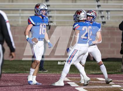 Thumbnail 2 in Westlake v SA Brennan (UIL 6A Area Playoff) photogallery.