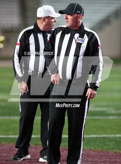 Thumbnail 2 in Westlake v SA Brennan (UIL 6A Area Playoff) photogallery.