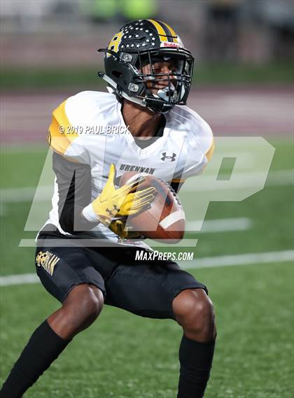 Thumbnail 1 in Westlake v SA Brennan (UIL 6A Area Playoff) photogallery.