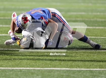 Thumbnail 2 in Westlake v SA Brennan (UIL 6A Area Playoff) photogallery.