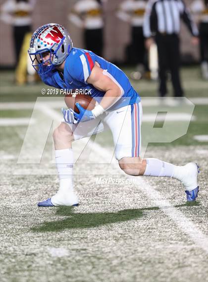 Thumbnail 3 in Westlake v SA Brennan (UIL 6A Area Playoff) photogallery.