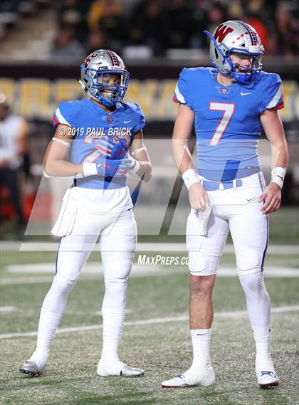 Thumbnail 3 in Westlake v SA Brennan (UIL 6A Area Playoff) photogallery.