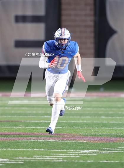 Thumbnail 3 in Westlake v SA Brennan (UIL 6A Area Playoff) photogallery.