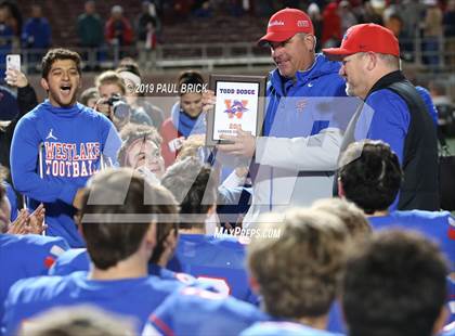 Thumbnail 2 in Westlake v SA Brennan (UIL 6A Area Playoff) photogallery.