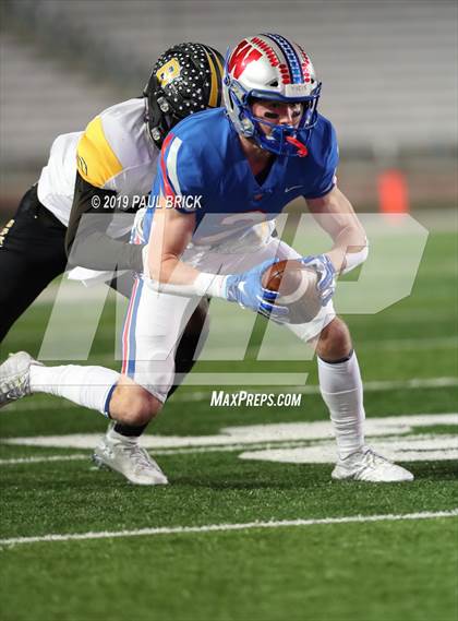 Thumbnail 2 in Westlake v SA Brennan (UIL 6A Area Playoff) photogallery.