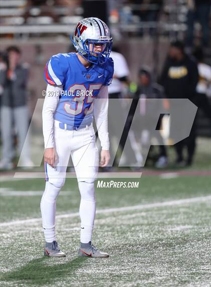 Thumbnail 1 in Westlake v SA Brennan (UIL 6A Area Playoff) photogallery.