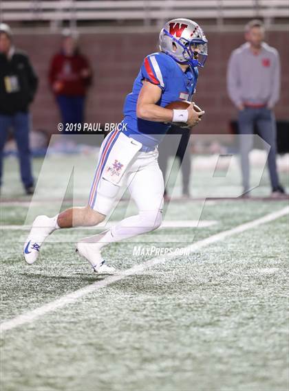 Thumbnail 3 in Westlake v SA Brennan (UIL 6A Area Playoff) photogallery.