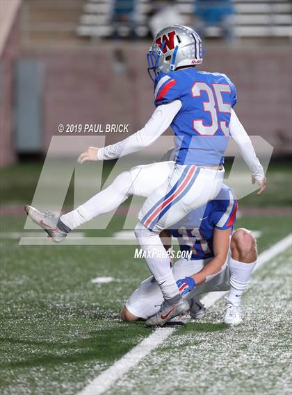 Thumbnail 3 in Westlake v SA Brennan (UIL 6A Area Playoff) photogallery.