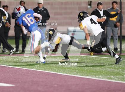 Thumbnail 2 in Westlake v SA Brennan (UIL 6A Area Playoff) photogallery.
