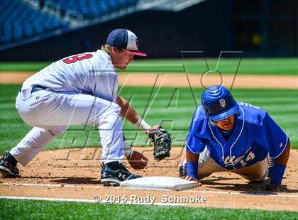Thumbnail 2 in Grossmont @ Steele Canyon photogallery.