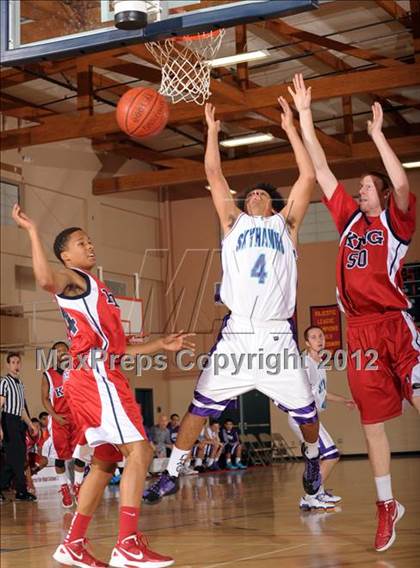 Thumbnail 1 in King vs. Silverado (MaxPreps Holiday Classic) photogallery.