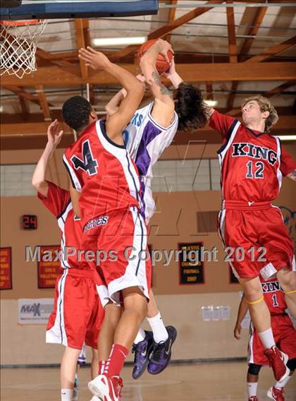 Thumbnail 2 in King vs. Silverado (MaxPreps Holiday Classic) photogallery.