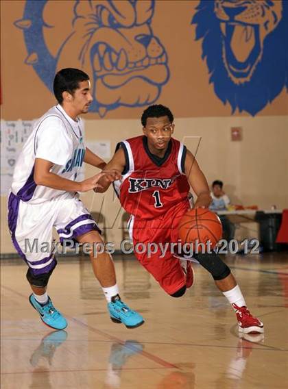 Thumbnail 1 in King vs. Silverado (MaxPreps Holiday Classic) photogallery.