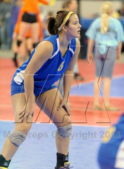 Thumbnail 3 in Dove Creek vs. Kit Carson (CHSAA 1A Pool I) photogallery.