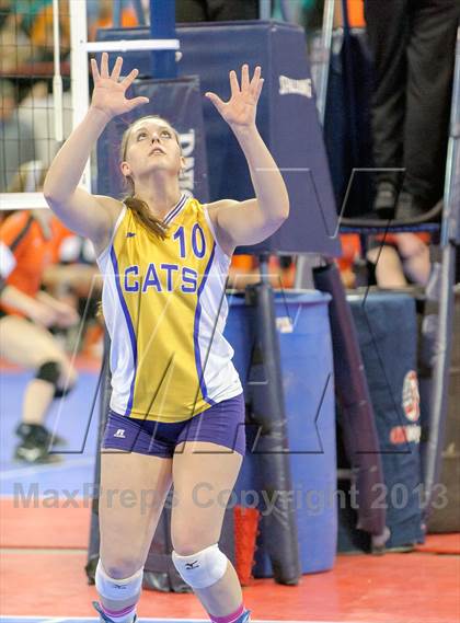 Thumbnail 1 in Dove Creek vs. Kit Carson (CHSAA 1A Pool I) photogallery.