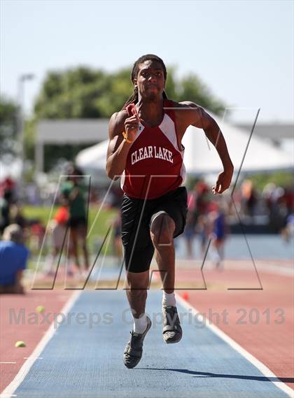 Thumbnail 2 in CIF State Track & Field Championships (Long Jump) photogallery.