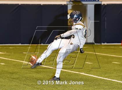 Thumbnail 2 in Kingman Academy vs. Bourgade Catholic photogallery.