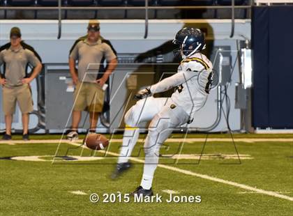 Thumbnail 3 in Kingman Academy vs. Bourgade Catholic photogallery.