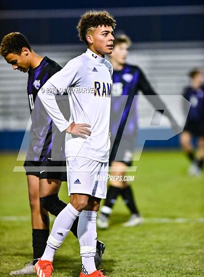 Thumbnail 3 in Holy Family vs Roaring Fork (CHSAA 3A Semi Final) photogallery.