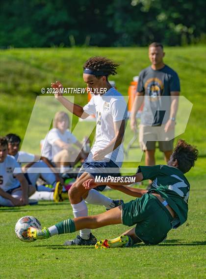 Thumbnail 2 in Cape Fear vs Pinecrest (Battle for the Bell) photogallery.