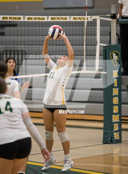 Thumbnail 3 in JV: Hillsboro @ Putnam photogallery.