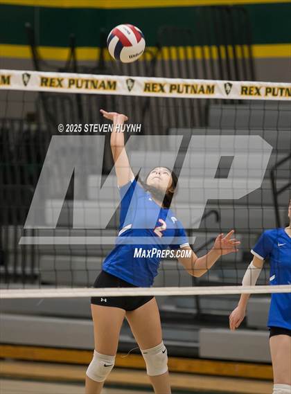 Thumbnail 2 in JV: Hillsboro @ Putnam photogallery.