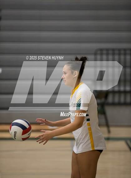 Thumbnail 1 in JV: Hillsboro @ Putnam photogallery.