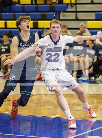 Thumbnail 2 in Spring Creek vs. Ridgeline photogallery.