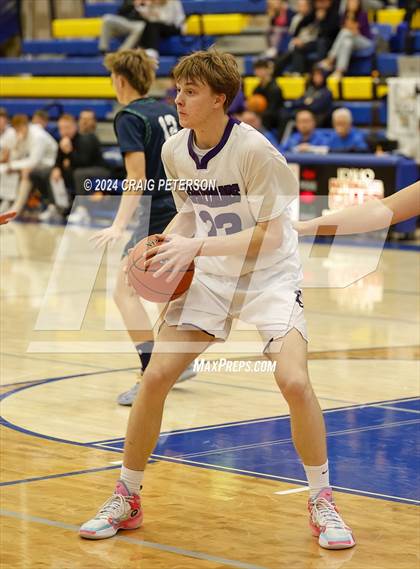 Thumbnail 1 in Spring Creek vs. Ridgeline photogallery.