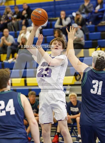 Thumbnail 3 in Spring Creek vs. Ridgeline photogallery.