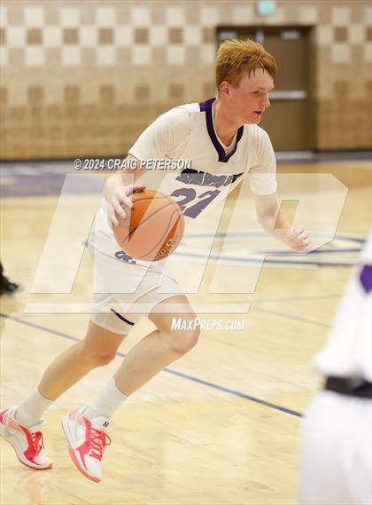 Thumbnail 2 in Spring Creek vs. Ridgeline photogallery.