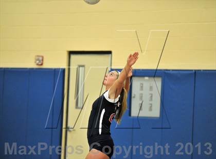 Thumbnail 3 in Northeast vs Cardinal O'Hara (AAA District 12 Championship) photogallery.