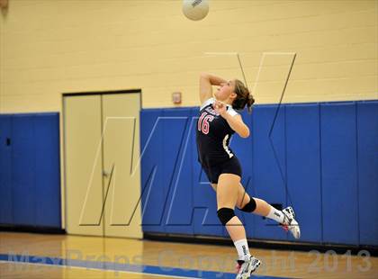 Thumbnail 3 in Northeast vs Cardinal O'Hara (AAA District 12 Championship) photogallery.