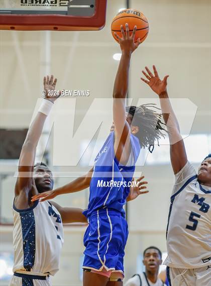 Thumbnail 2 in Mt. Bethel Christian Academy vs. McCallie (Hard in the Paint) photogallery.