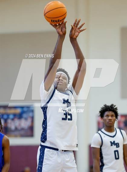 Thumbnail 3 in Mt. Bethel Christian Academy vs. McCallie (Hard in the Paint) photogallery.