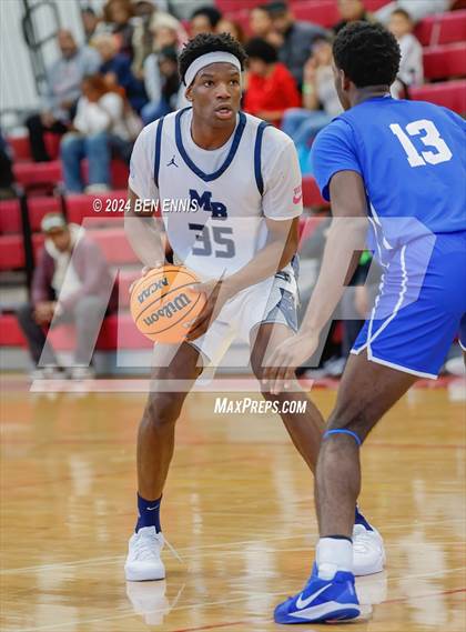 Thumbnail 3 in Mt. Bethel Christian Academy vs. McCallie (Hard in the Paint) photogallery.