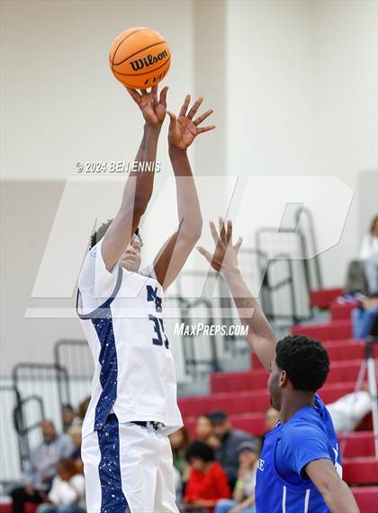 Thumbnail 1 in Mt. Bethel Christian Academy vs. McCallie (Hard in the Paint) photogallery.