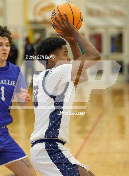 Thumbnail 2 in Mt. Bethel Christian Academy vs. McCallie (Hard in the Paint) photogallery.