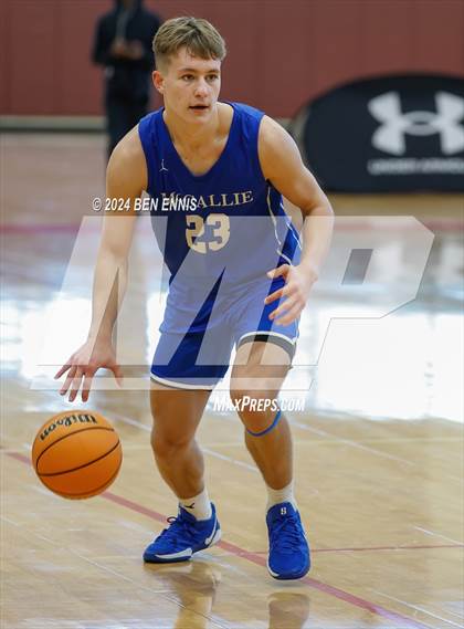 Thumbnail 2 in Mt. Bethel Christian Academy vs. McCallie (Hard in the Paint) photogallery.