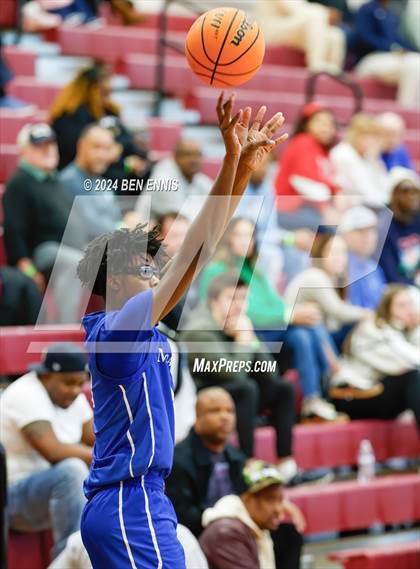 Thumbnail 2 in Mt. Bethel Christian Academy vs. McCallie (Hard in the Paint) photogallery.