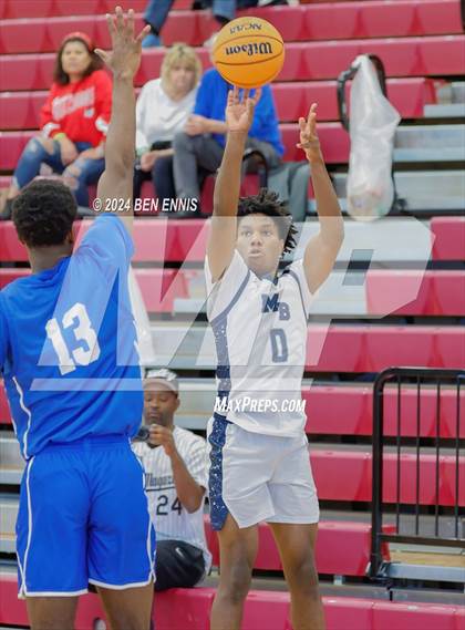 Thumbnail 3 in Mt. Bethel Christian Academy vs. McCallie (Hard in the Paint) photogallery.
